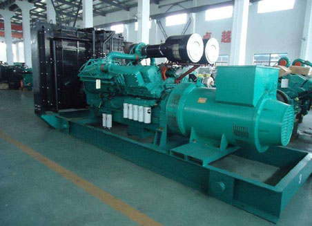 梁河800kw康明斯柴油发电机组